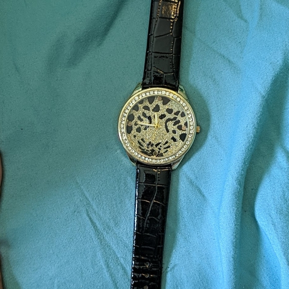 Black and gold stackable bracelets w/watch - Picture 2 of 3